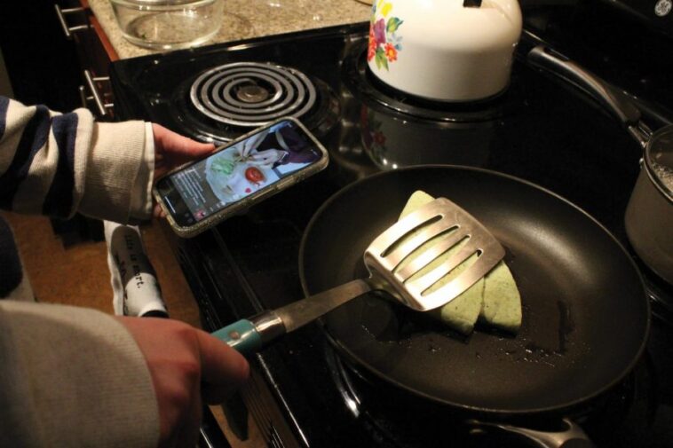 trying-tiktok-recipes-in-a-college-dorm