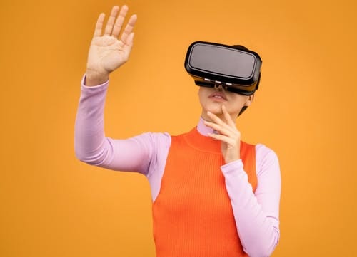 frost-&-sullivan-forecasts-$661.4-billion-ar-and-vr&hellip;