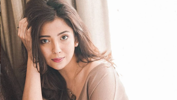 barkha-singh-reveals-fun-secrets-about-herself-in-this&hellip;