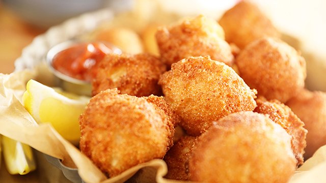 recipe:-sweet-onion-hush-puppies