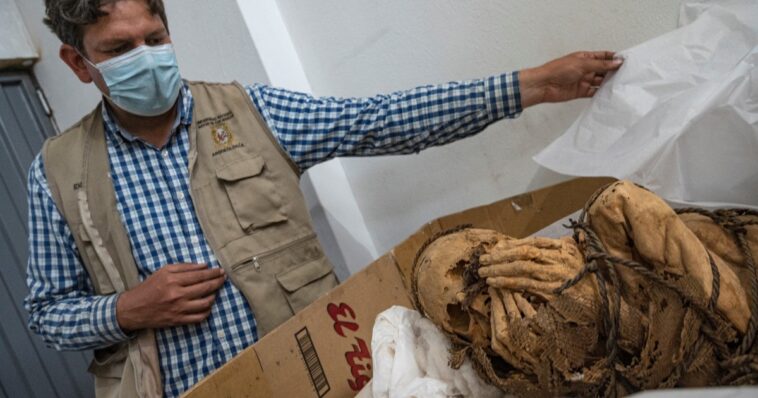 peru:-archaeologists-say-unearthed-mummy-could-be-1,200-years&hellip;