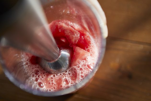 the-only-3-healthy-smoothie-recipes-our-go-to-nutritionists…