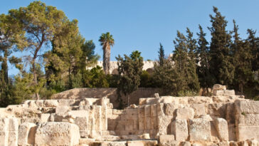 israeli-christian-villager-discovers-church-ruins-from-crusader-era&hellip;
