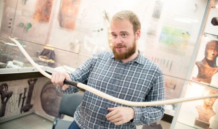 archaeology:-most-deadly-armour-piercing-bow-from-the-bronze-age&hellip;