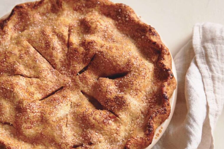 make-this-apple-cake-recipe-from-auschwitz-survivor-lois&hellip;