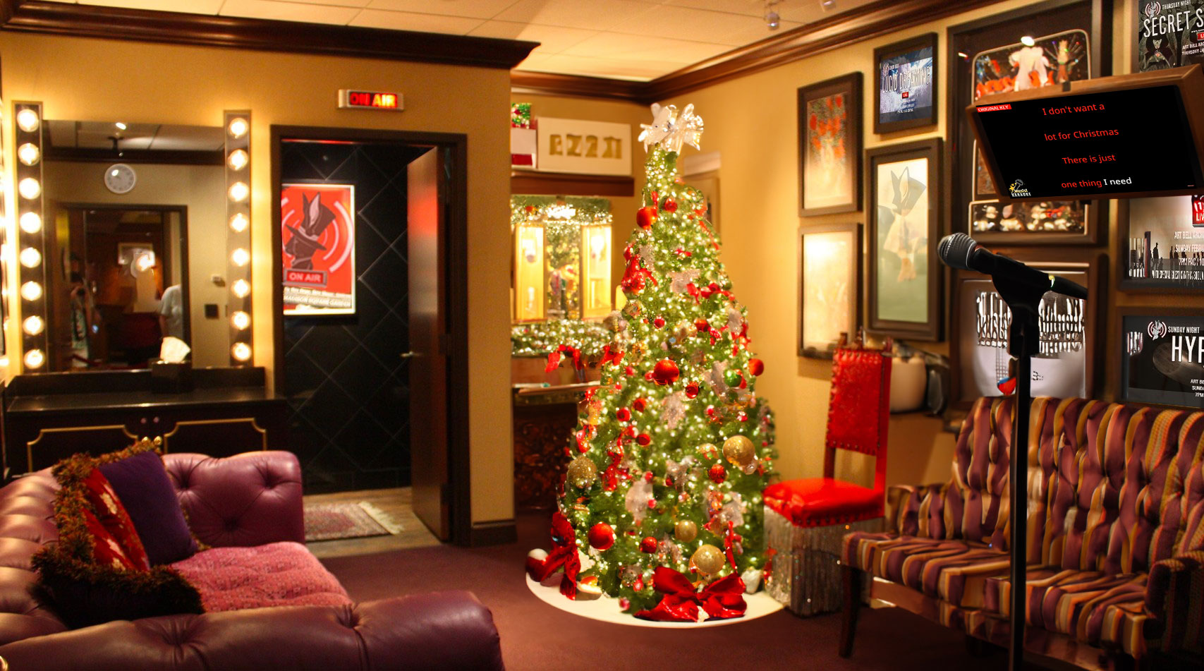 VIP BACKSTAGE: CHRISTMAS PARTY